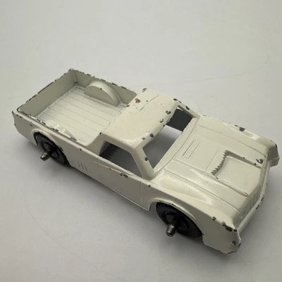 🚚 Vintage Midgetoy Pickup Truck – White Diecast Metal 1950s/60s USA 1:64 Scale - Image 1 of 4