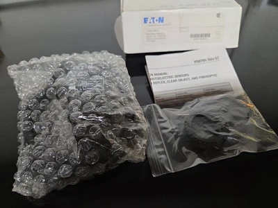 Eaton 1351E-6514 Photoelectric Sensor 24-240v-ac 12-240v-dc Fast Shipping  - Image 1 of 3