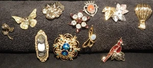 Vintage Konvolut Mamas 11 Broschen Anstecknadeln silber und vergoldet, Opal/Schmucksteine - Bild 1 von 10