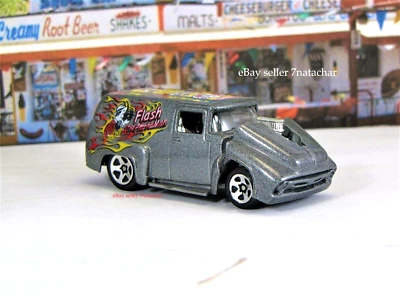 Camión Ford F100 1955 1956 panel nariz inclinable fotógrafo Hot Rod escala 1/64 F Foto 1 de 4