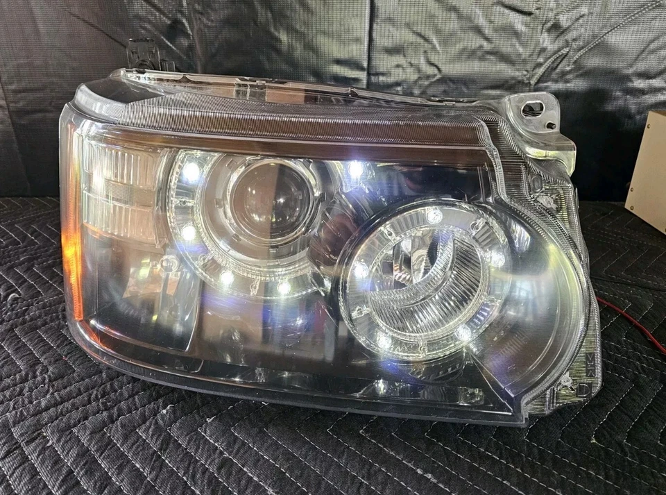 Farol bi-xenônio direito genuíno Land Rover Range Rover Sport L320 2012-13 - Imagem 1 de 4