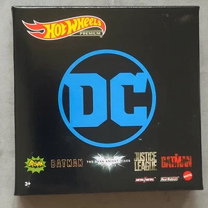Hot Wheels Premium DC Comics BATMAN Exclusive 5 Pack Bundle Classic Plane MISB - Picture 1 of 2