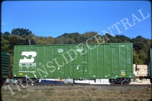 Original train slide BN Burlington Northern boxcar 375985, 1990 - Picture 1 of 1