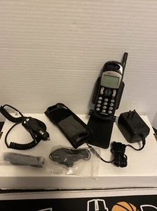 Mitsubishi G310 Vintage Cell Phone - With All Pictured Accessories See Discr - Picture 1 of 9