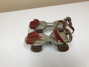 Vintage Kinder Hustler Metall Schlittschuhe mit Lederriemen - Sterling, Ill - Bild 1 von 3