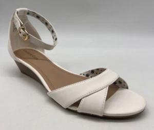 Charter Club Gippi White Synthetic Casual Sandals Wmn's Size 9 M Ankle Strap - Picture 1 of 16