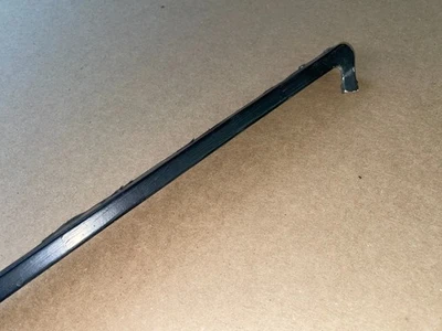 Corvette Parabrisas Pilar Moldura Revelar Lado Derecho 84 85 86 87 88 89 90-96 Foto 1 de 4