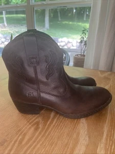 Born Riven Brown Leather Western Cowboy Comfort Ankle Boots Zip Up Size 11 - Picture 1 of 8