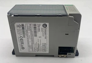 Allen-Bradley 1769-OB32 SER.A Compact™ I/O Sourcing Output Module  - Bild 1 von 5