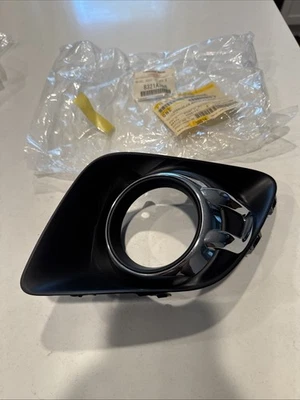 New Mitsubishi 8321A386 2011-2012 Outlander Sport RH Fog Light Lamp Bezel  - Image 1 of 4