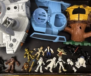 Lotto Hasbro Star Wars Eroi Galattici Millennium Falcon Ewok - Foto 1 di 10