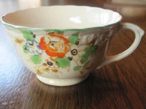 VINTAGE "MADE IN JAPAN" FLORAL CUP 1940-50's VERY NICE!, GREAT USED CONDITION! - Picture 1 of 7