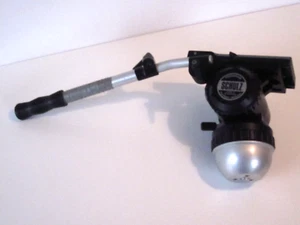 Hydrokopf, Dreibein-Stativ, Spinne + Köcher (gebraucht) - Bild 1 von 21