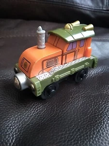 Chuggington Calley in Legno Treno Pezzo Magnetico Compatibile con Thomas - Foto 1 di 7