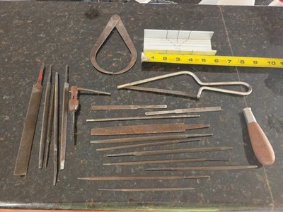 Mini juego de sierra de caja ingletadora de metal patrón de archivos triangulares 6" corte fino maquinista joyero Foto 1 de 4