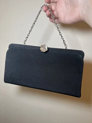 Bolso de mano vintage Admiral negro con bisagras Foto 1 de 3