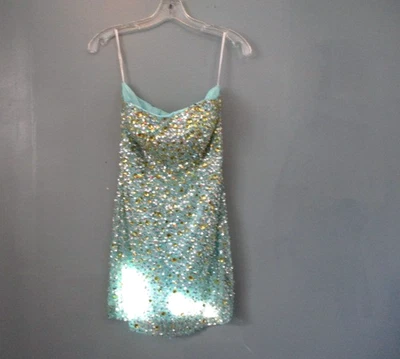 SHERRI HILL SHORT PARTY DRESS WITH EMBELLISHMENTS, SIZE 6 - Image 1 of 4