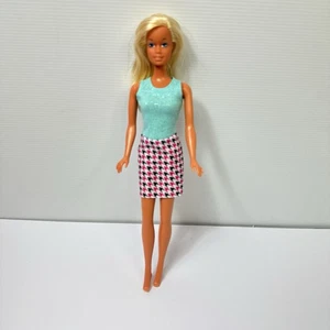 Malibu Barbie Doll 1971 Reproduction GIft Set Version Mattel Redressed - Picture 1 of 10