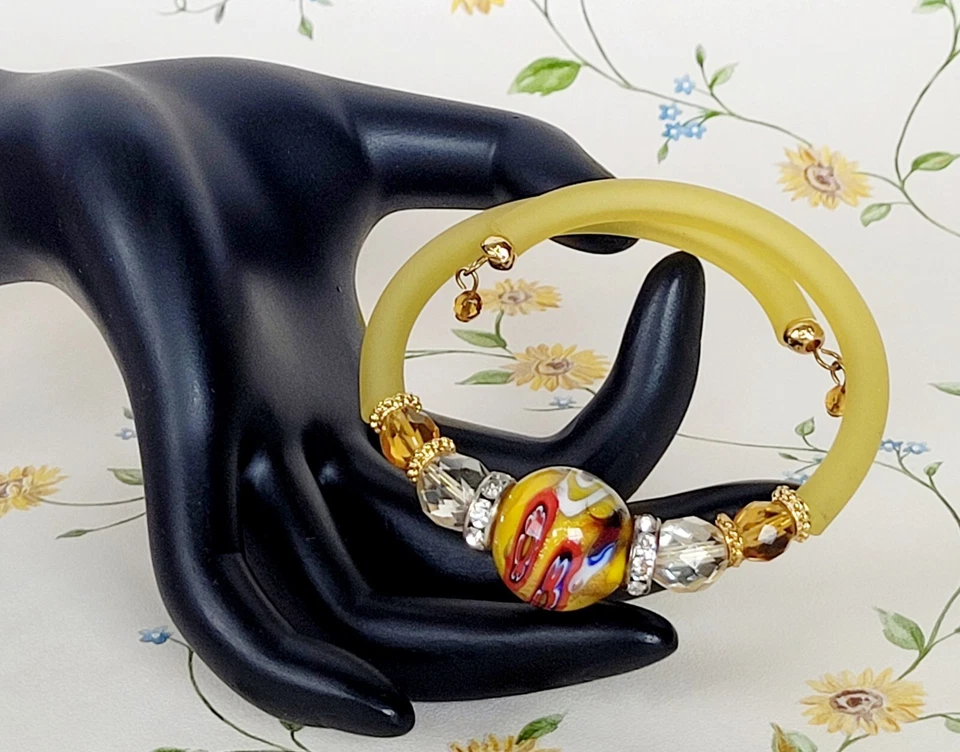 Pulsera de cristal de Murano Art Glass amarillo silicona color ámbar acento cristal talla única Foto 1 de 4
