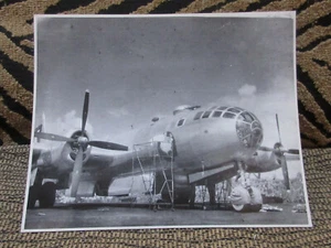 (2-Foto) Naso aereo seconda guerra mondiale B-29 20° Okinawa e Guam 1945 foto MAITA - Foto 1 di 6