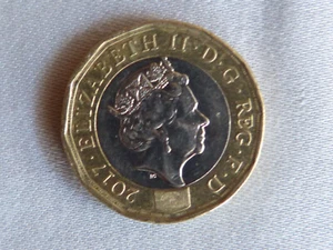 MÜNZE GROSSBRITANIEN ENGLAND ONE POUND 2017 KÖNIGIN ELIZABETH II - °D°G REG°F°D - Bild 1 von 2