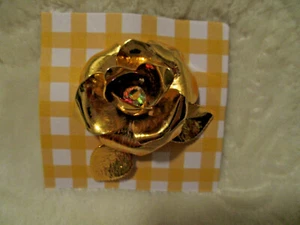 Vintage~3D~Gold Tone~Rose Bud~Leaves~Brooch~2" x 1.75"~1970's - Imagen 1 de 9