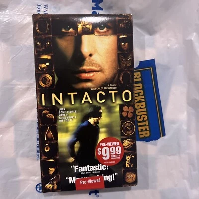 Intacto VHS Max Von Sydow Leonardo Sbaraglia Spanish w/ English Subtitles - Image 1 of 4