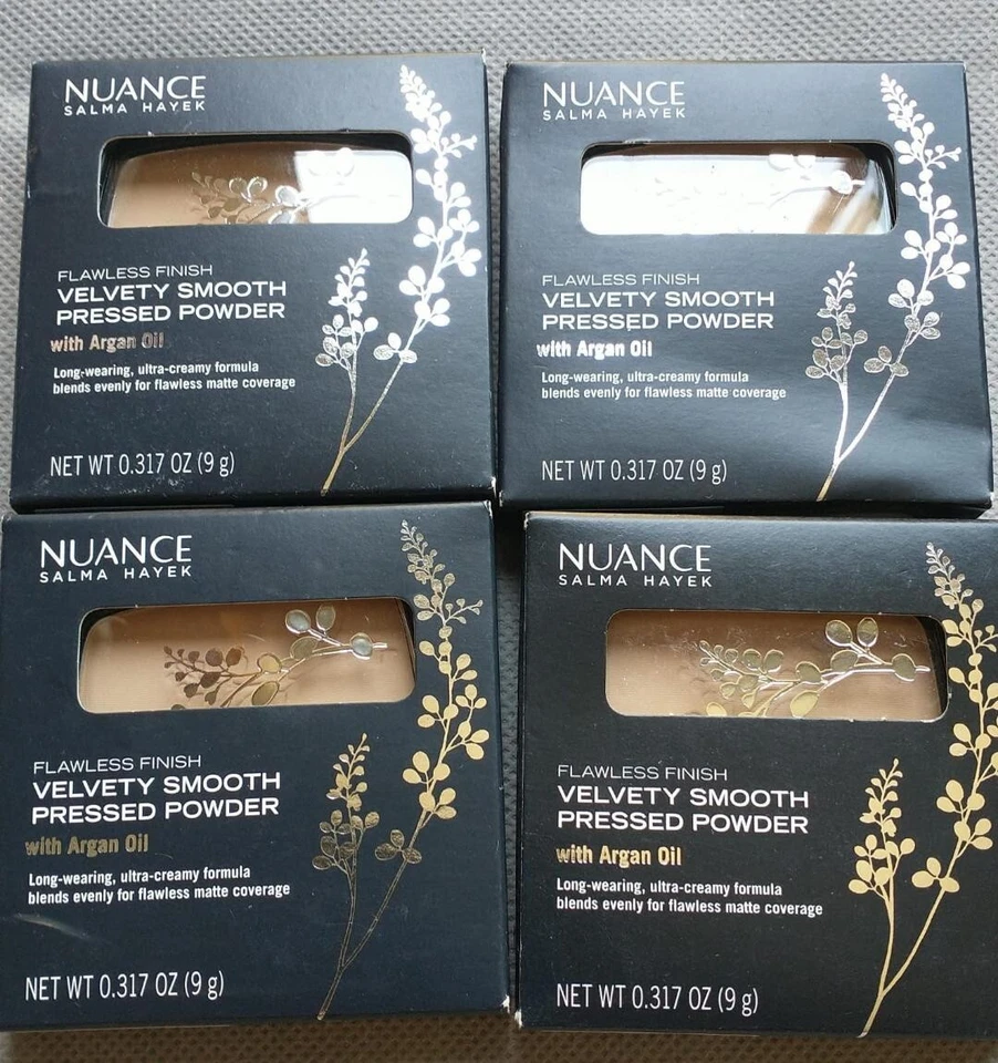 Polvo prensado suave aterciopelado medio 4 Nuance Salma Hayek 525 #672659  Foto 1 de 1