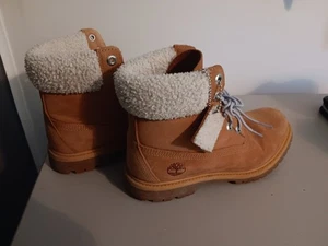 Timberland Damen Sherpa Stiefel mit Bündchen 7,5 A6459 (Ch) - Bild 1 von 8