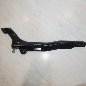 Genuine OEM Harley 21-2023 Softail Heritage Classic Exhaust Mount Bracket - Bild 1 von 13