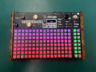 Synthstrom Deluge SYNTHESIZER OLED MODEL DE-01 - Tested — 第 1/4 张图片