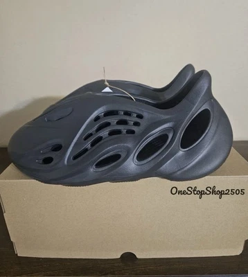 Adidas Yeezy оникс пены бегун размер 4 - Изображение 1 из 4