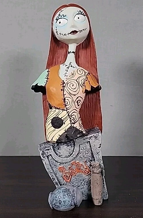 Figura de colección Pesadilla antes de Navidad Sally Disney 6" LE numerada  Foto 1 de 4
