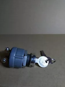 TOYOTA SWITCH ASSY Kill Engine BARREL Key ORIGINAL TEQ (SIN ENCENDIDO DE ARRANQUE) - Imagen 1 de 7