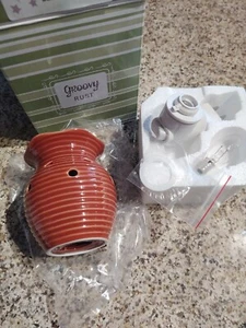AUTHENTIC SCENTSY WICKLESS PLUG-IN WARMER "GROOVY RUST" pre-owned in box - Picture 1 of 9