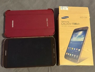 Samsung Galaxy Tab 3 SM-T310 8" 16GB Wi-Fi Android Tablet with Case Bundle - Image 1 of 2