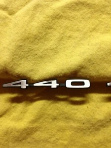 Mopar Nos 440 capó emblema R/t corona super abeja - Imagen 1 de 6