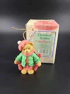 Adorno de peluches apreciados Enesco 1996 "oso con guantes colgantes" #177768 caja - Imagen 1 de 1