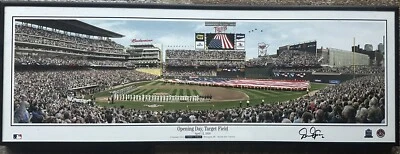 Foto enmarcada del juego inaugural Target Field 10x27 1/2 firmada Denard Span 2010 Foto 1 de 3