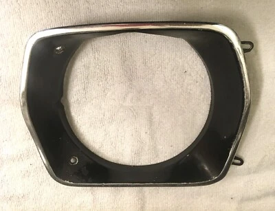 1973-74 Plymouth Valiant Duster Scamp faro puerta bisel negro MoPar Foto 1 de 4