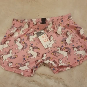 Primark Girls Size 6/7 Unicorn Print Shorts. New With Tags. - Picture 1 of 4