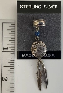 Brazalete de oreja - Concho de cuentas de lapislázuli nativo americano de plata esterlina y plumas de ley - Imagen 1 de 2