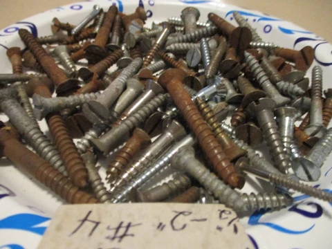130 - VINTAGE FLAT HEAD STEEL WOOD SCREWS, NICE MIXED LOT,  1/2" - 2" LONG,   #4 Cover