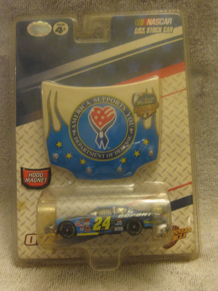 #24 Jeff Gordon Dupont America Support You Heroes 2007 Hood Winners Circle 1 64