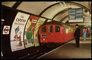 U-Bahn Einfahrt Piccadilly Circus Station London Postkarte - Bild 1 von 2