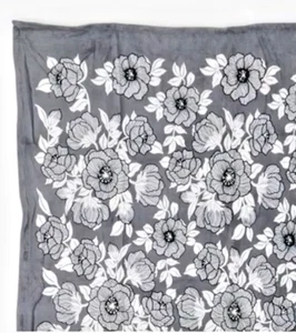 Vera Bradley Throw Blanket in Fleece Moon Shadow Meadow 50" x 80" - NEW Sealed - Picture 1 of 10