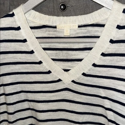Suéter Lisa Todd Azul Marino y Blanco Rayas Cuello en V 100% Algodón Foto 1 de 4