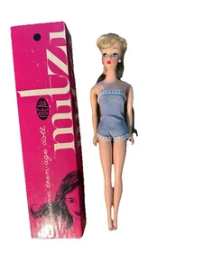 Muñeca Mitzi Ideal Original Años 60 #9820-2 Cabello Rubio Ojos Azules con Soporte y Caja Difícil de Encontrar - Imagen 1 de 22