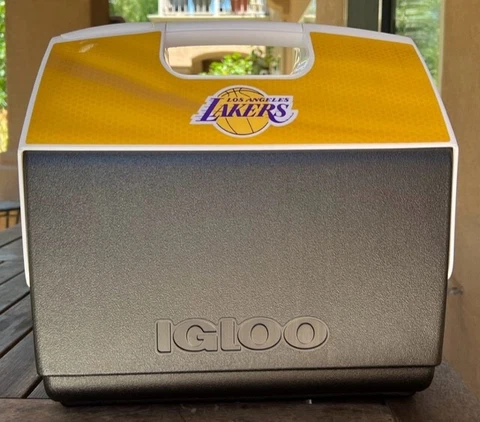 Los Angeles Lakers IGLOO cooler hinge top 2022 Season Ticket Holders Cover