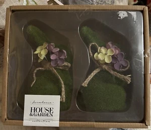 House & Garden Set 2 Faux Moss, W/Pansies Bunny Rabbits Flocked Easter Decor - Picture 1 of 3